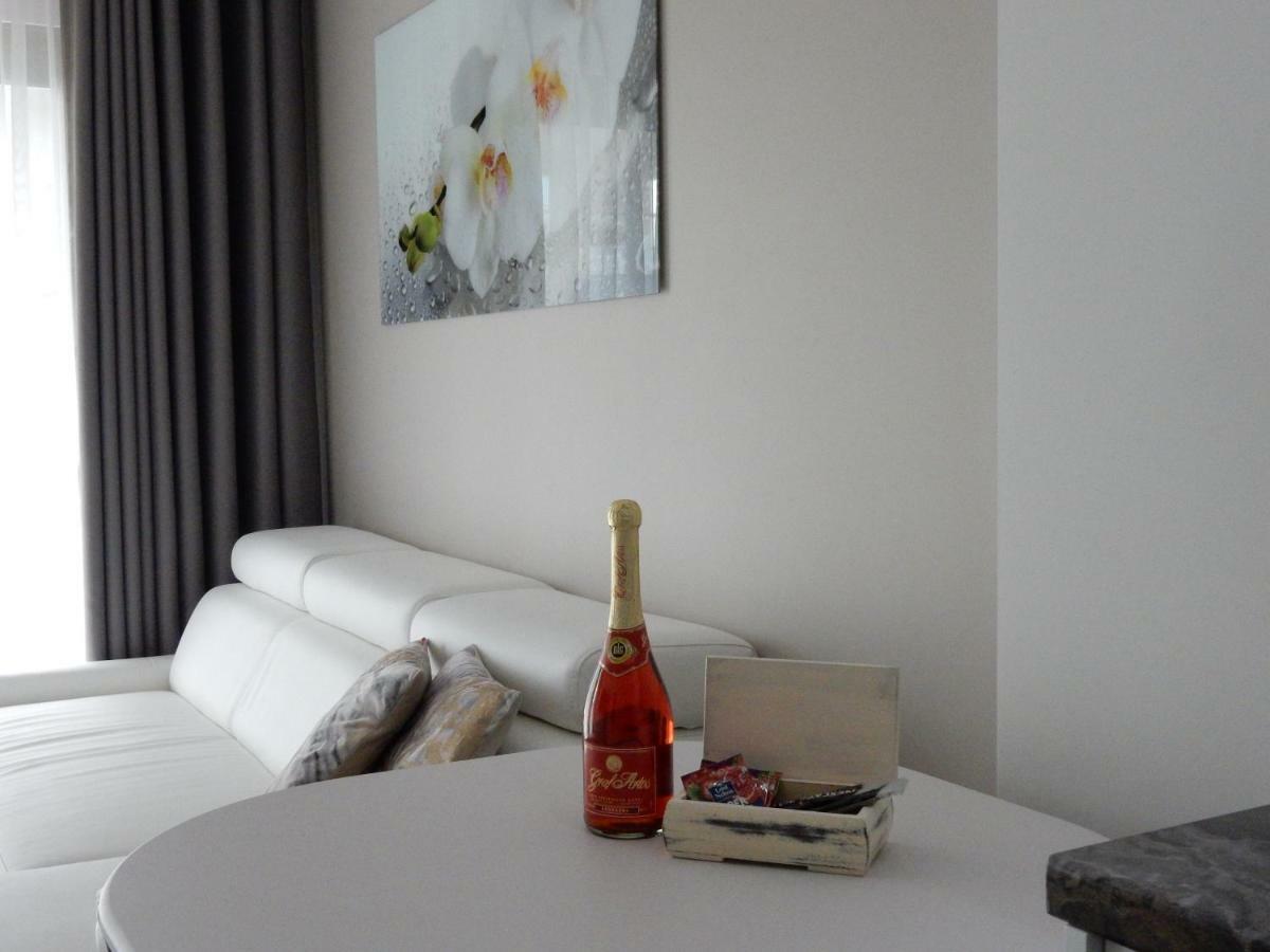 Apartment Gardenia Sea Side Martina 2 *